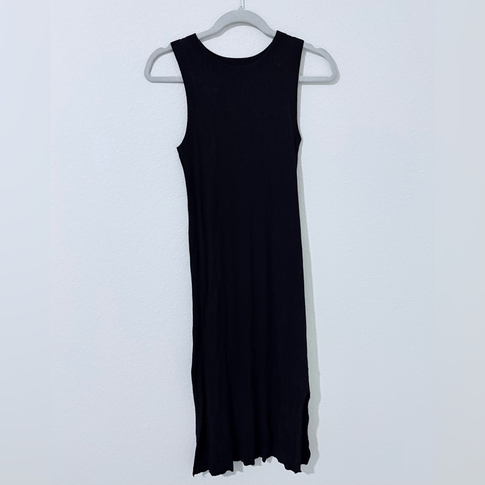 Elegant Black Sleeveless Dress